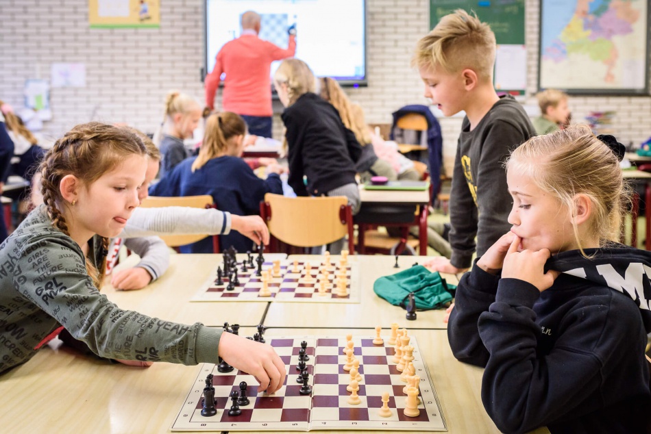 Chess Mini-games  Ideal for children learning chess